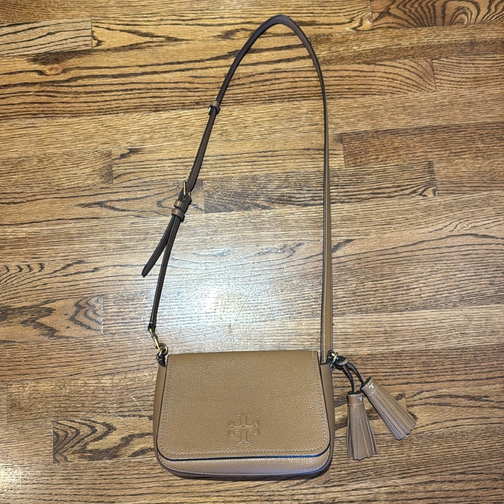 Tory Burch Thea crossbody in tan